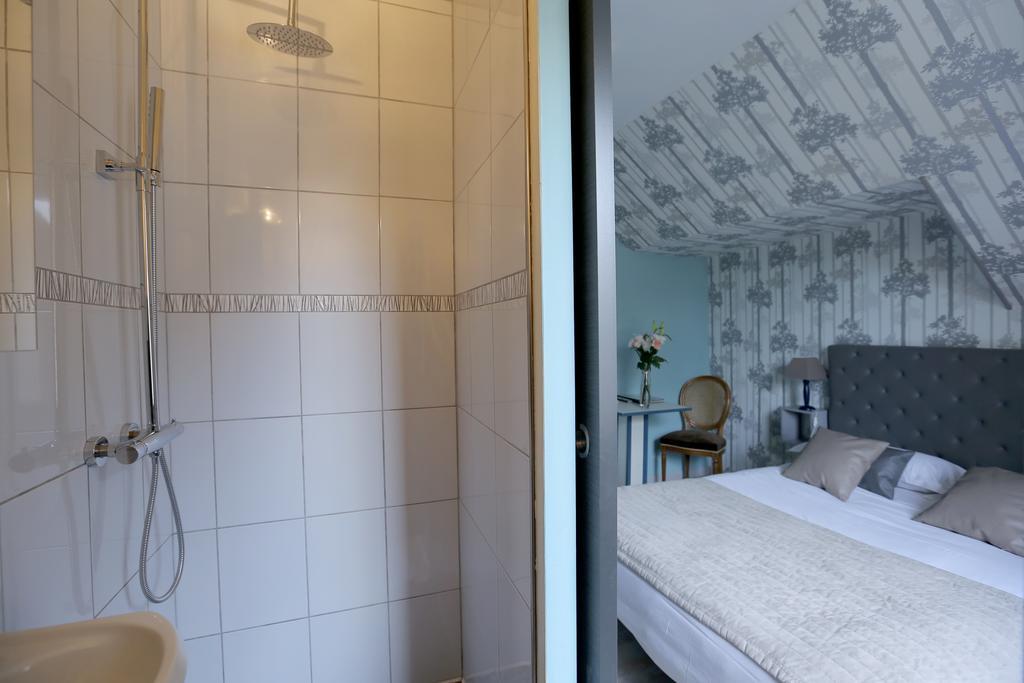 Auberge La Pomme De Pin Hotell Senonches Rom bilde